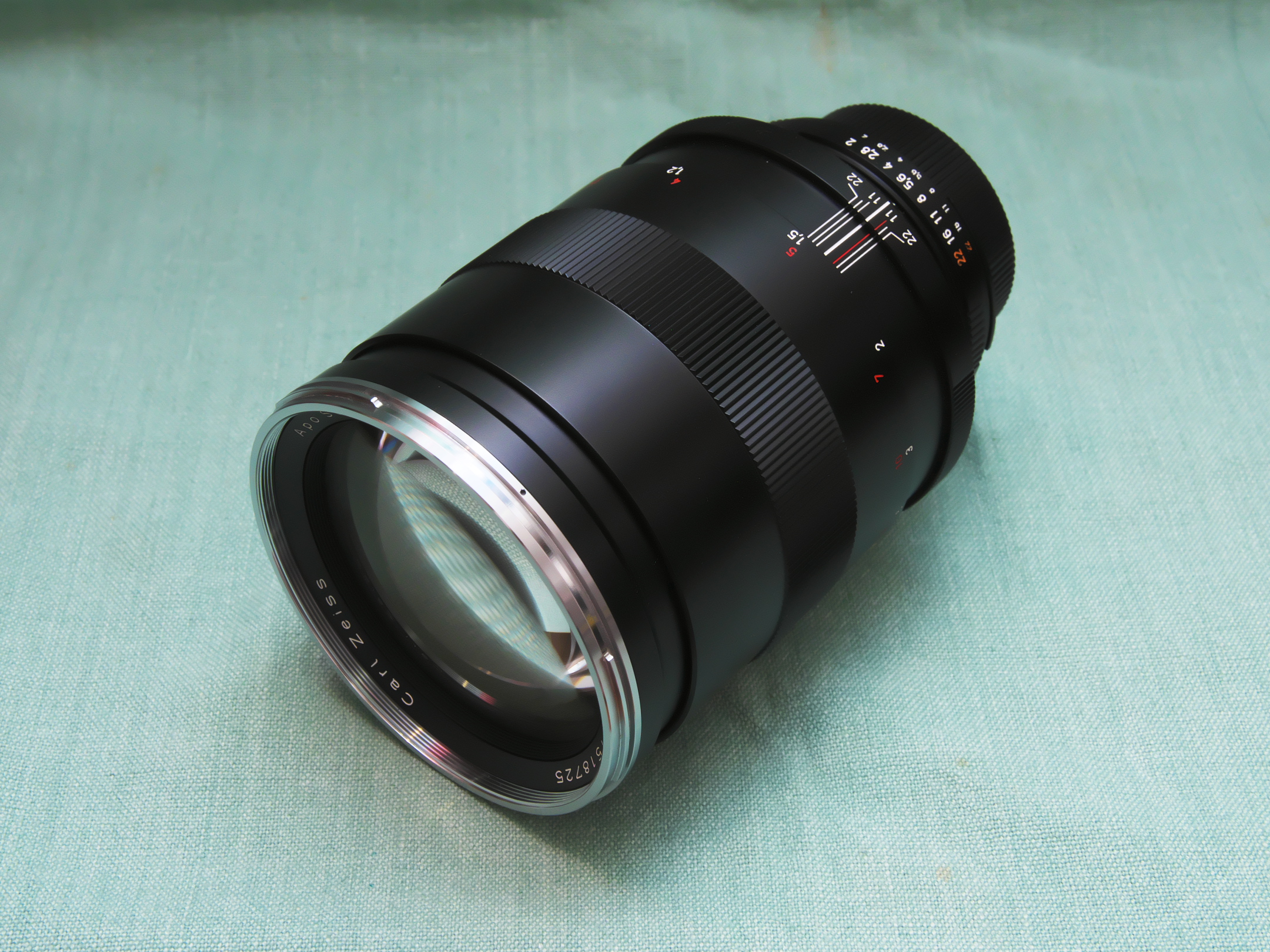 カメラCARL ZEISS T* Apo Sonnar 2/135 ZF.2 - レンズ(単焦点)